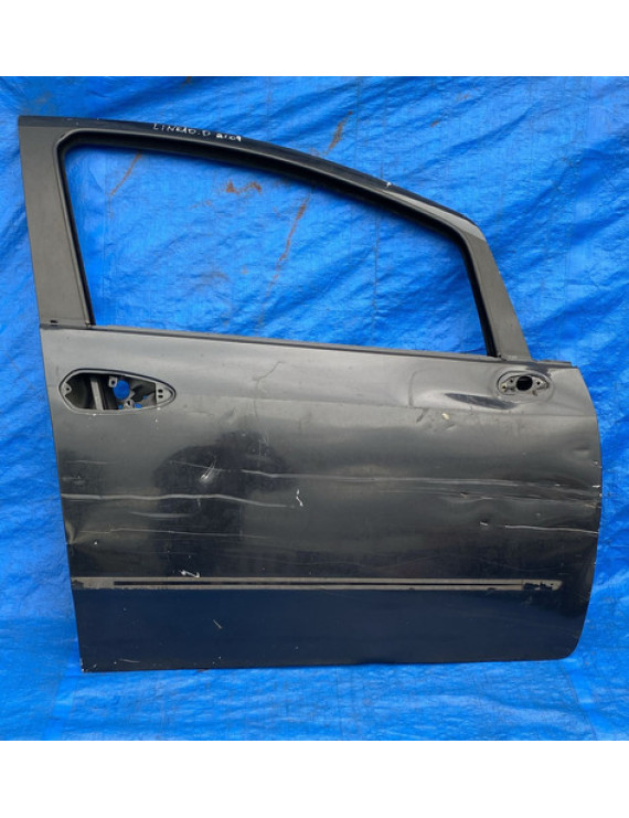 Porta Dianteira Direita Fiat Linea 2009 A 2016