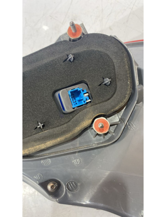 Lanterna Direita Mercedes C180 C200 2015 2016 2017 2018