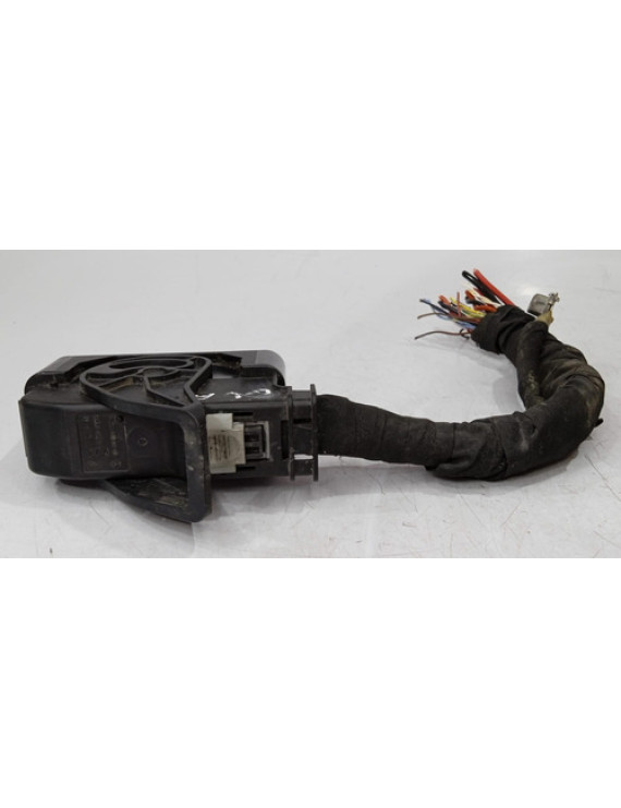 Conector De Chicote Módulo Abs Mercedes C180 2017 2018