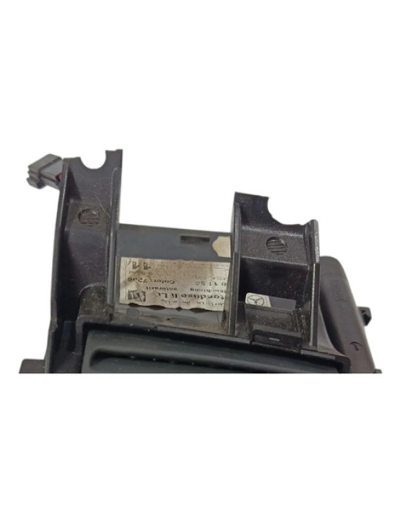 Difusor Ar Esquerdo Mercedes C320 2001 - 2005 Detalhe