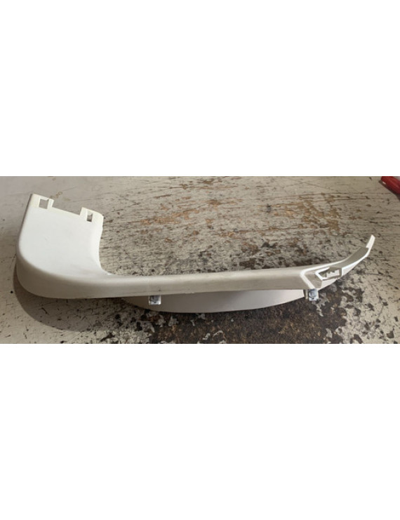 Moldura Tampa Traseira Direito Focus Hatch 2014 Bm51-a42906