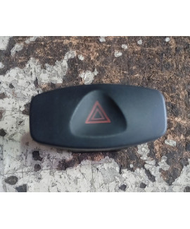 Botão Pisca Alerta Duster 2014 Preto