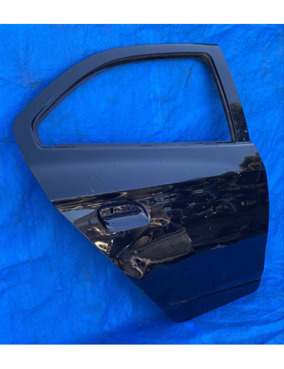 Porta Traseira Direita Onix Prisma 2013 A 2019 Detalhe