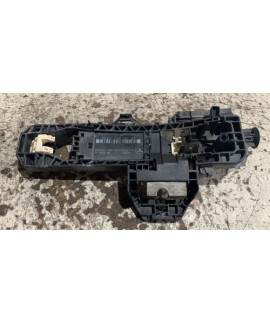 Suporte Maçaneta Traseira Esquerda Mercedes C180 Cgi 2011