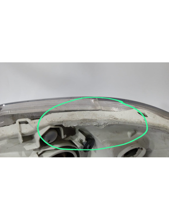 Farol Direito Corolla Fielder 2003 - 2008 Detalhe Direito/passageiro