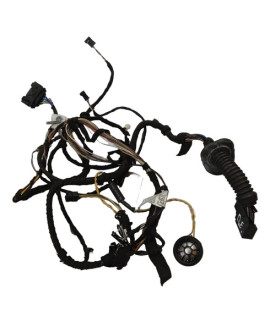 Chicote Da Porta Dianteira Esquerda Bmw 135 2015