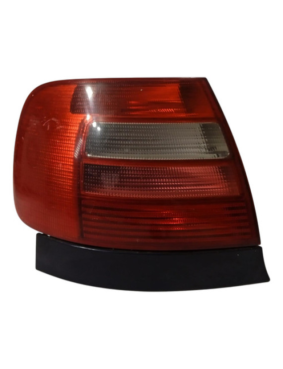 Lanterna Esquerda Audi A4 1997 1998 1999 2000 2001 Esquerdo/motorista Vermelho