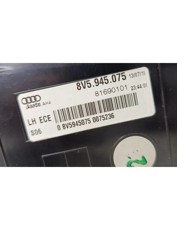 Lanterna Tampa Traseira Esquerda Audi A3 2016 - 2018 Esquerdo/motorista Vermelho