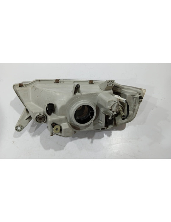 Farol Esquerdo Suzuki Swift 1995 / Detalhe