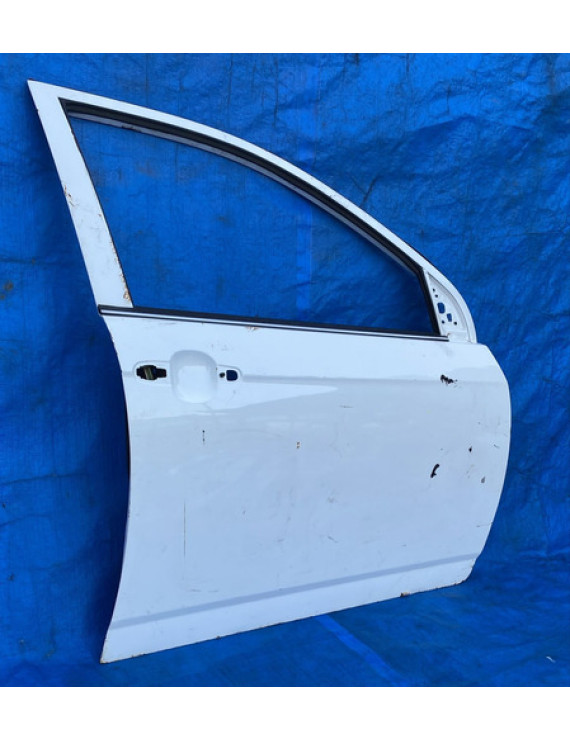 Porta Dianteira Direita Lifan 620 2011 A 2016 Detalhe