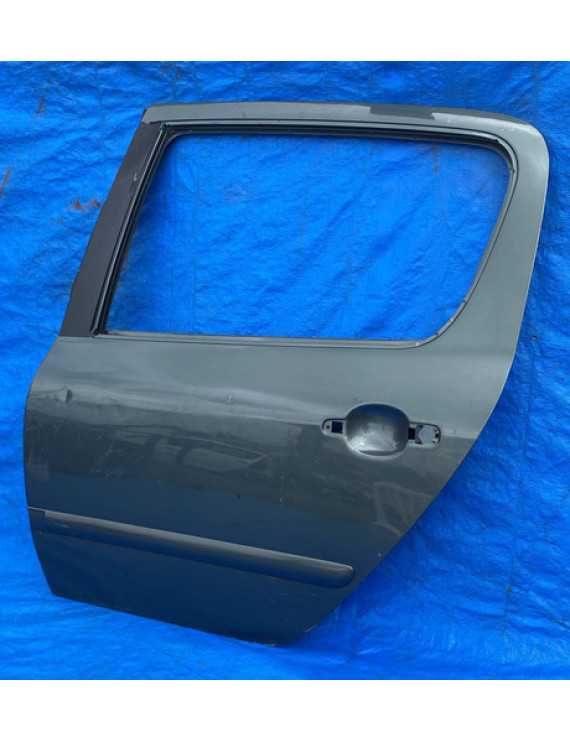 Porta Traseira Esquerda Peugeot 307 Sw 2003 A 2011 Detalhe
