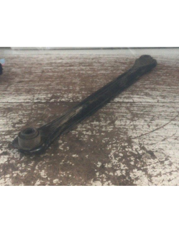Balança Superior Trás Esquerda Peugeot 607 2001