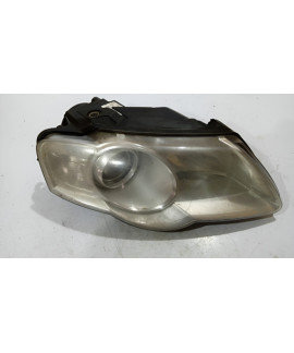 Farol Direito Passat 2006 2007 2008 2009 / Avaria Farol Direito Passat 2006 2007 2008 2009 / Avaria