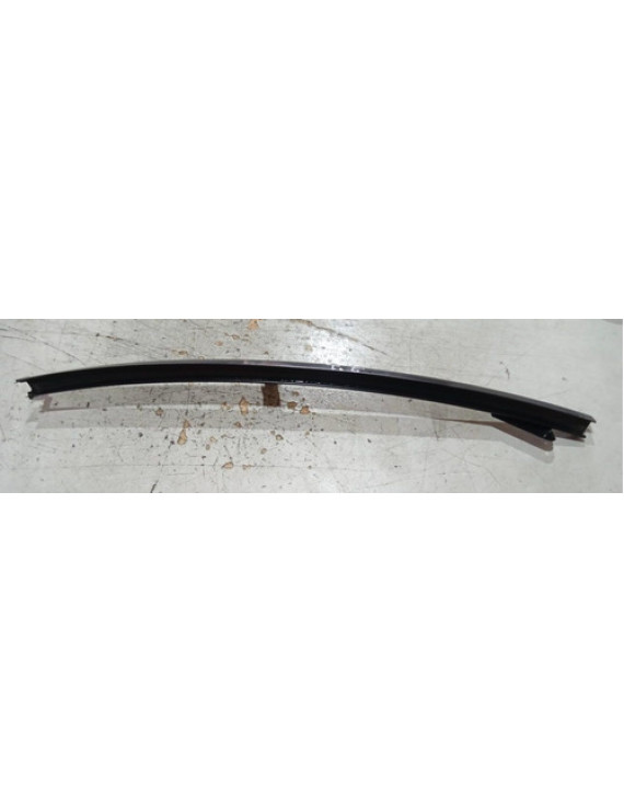 Canaleta Do Vidro Traseira Esquerda Lancer 2.0 Gt 2014