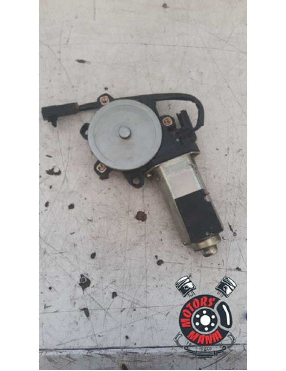 Motor Vidro Traseiro Direito Nissan Navara 1998 - 2005