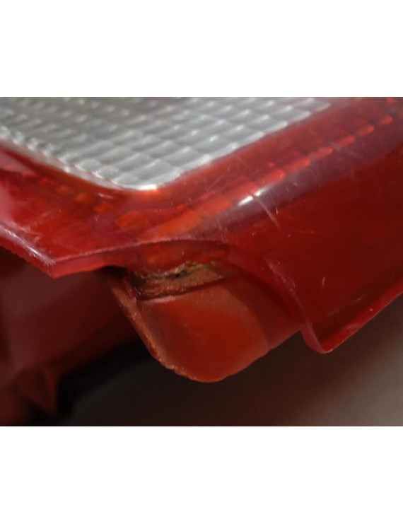 Lanterna Traseira Da Discovery 2 1999 A 2002 / Detalhe