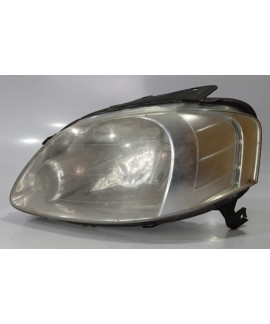 Farol Esquerdo Fox 2003 - 2009 / Detalhe