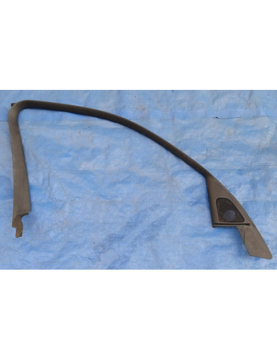 Moldura Arco Porta Dianteira Esquerda Bmw X1 2011