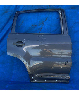 Porta Traseira Direita Vw Tiguan 2010 A 2014 Detalhe