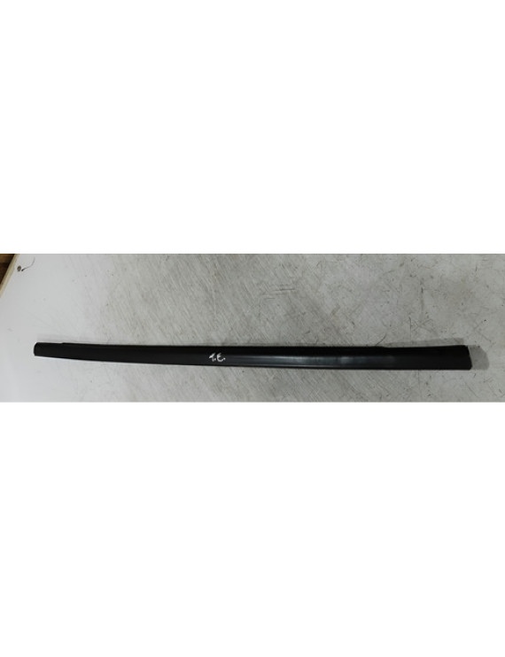 Pestana Externa Traseira Esquerda Outlander 2016 - 2019    Preto