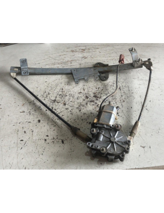 Máquina Vidro Dianteira Direita Volvo 460 1996