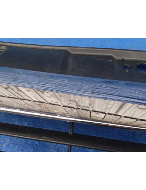 Grade Parachoque Renault Symbol 2008 - 2014 Detalhes