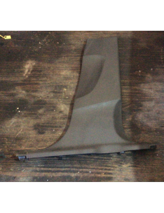 Acabamento Inferior Coluna Dir. Audi Q3 15 8u086724 Marron