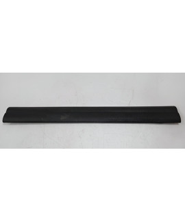 Soleira Porta Dianteira Direita Bmw 135 2015 Preto