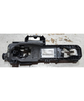 Suporte Maçaneta Externa Traseira Esq Mercedes Gla200 2015 Preto