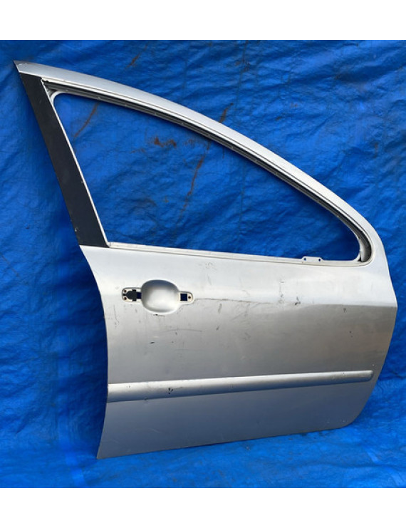 Porta Dianteira Direita Peugeot 307 2003 A 2010