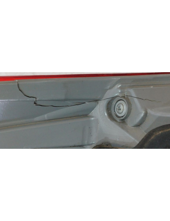 Lanterna Direita Corolla 2015 2016 / Avaria 