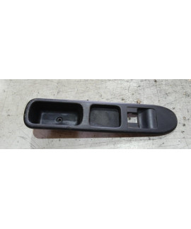 Moldura Botão Vidro Dianteiro Direito Peugeot 307 2005