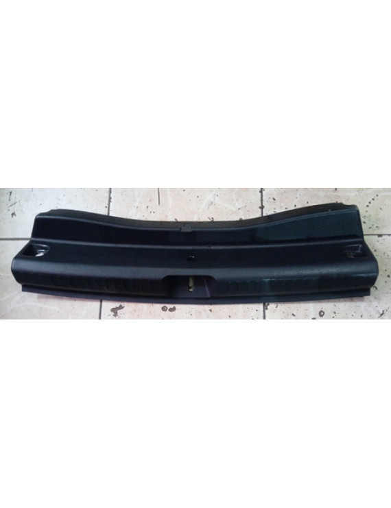 Soleira Do Porta Malas Mercedes Gla200 2014-2018 A1566900041