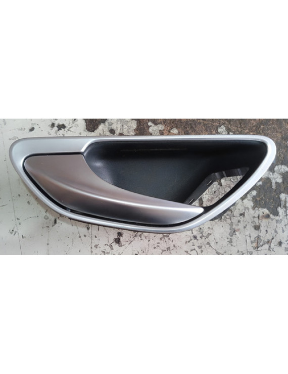Maçaneta Interna Dianteira Esquerda Mercedes C180 C300 2018 Dianteira