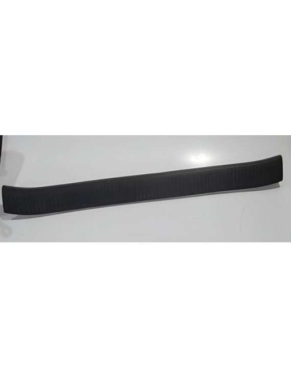 Soleira Tampa Traseira Toyota Rav4 2001 - 2005 Preto