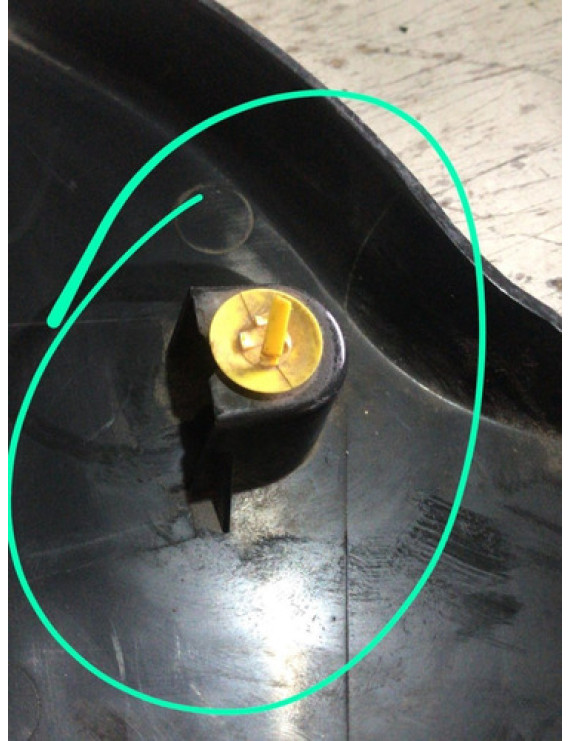 Acabamento Coluna Lado Esquerdo Volvo Xc60 2011 6841930