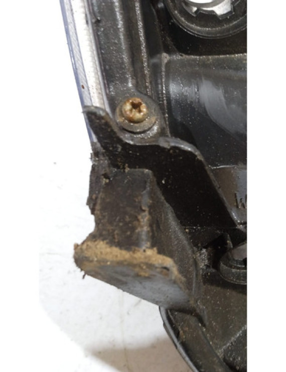 Farol Esquerdo Hilux 2012 2013 2014 2015