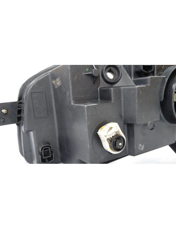 Farol Direito Máscara Negra Uno Vivace 2011 - 2014 Direito/passageiro