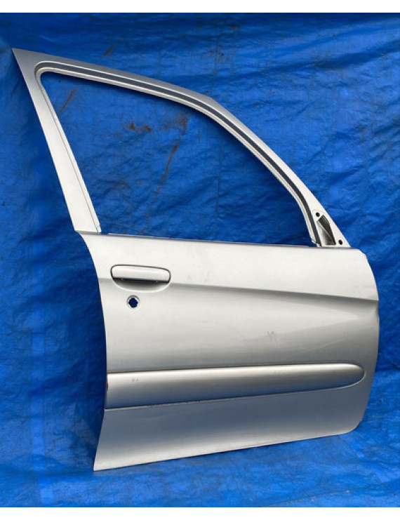 Porta Dianteira Direita Xsara Picasso 2001 A 2012