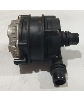 Bomba Agua Auxiliar Mercedes C300 C250 C180 2.0 2015 - 2018