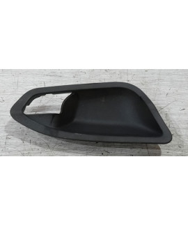 Moldura Da Maçaneta Interna Dianteira Esquerda Bmw 135i 2015 Dianteira