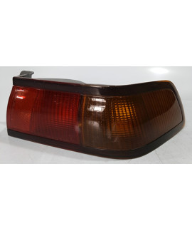 Lanterna Direita Toyota Camry 1997 1998 1999 Direito/passageiro Vermelho