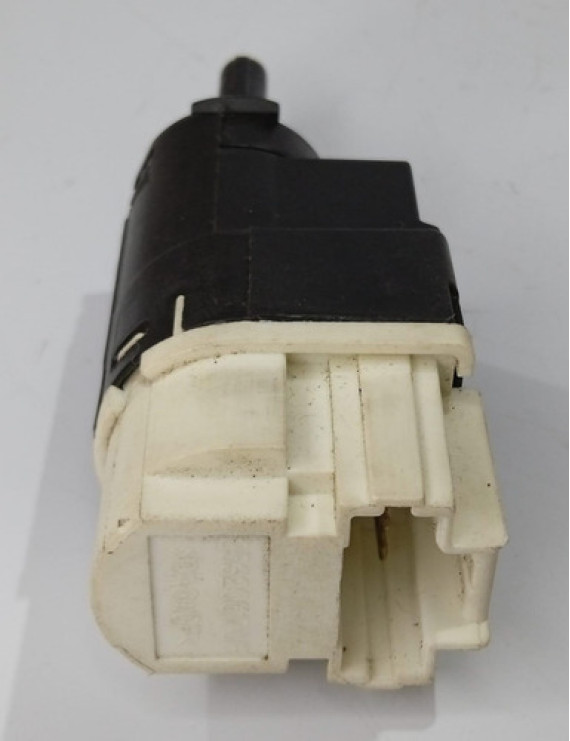 Interruptor Pedal De Freio Sandero 2018 2019 / 253206170r