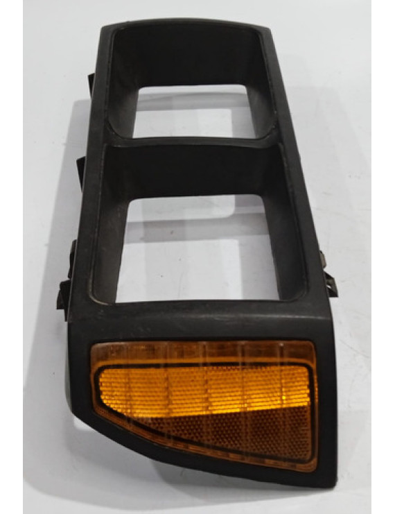 Moldura Do Farol Direito Passat Gts Pointer 1983