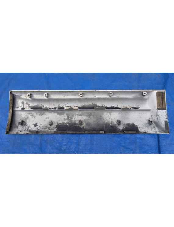 Moldura Porta Dianteira Esquerda Tracker 2001 - 2008