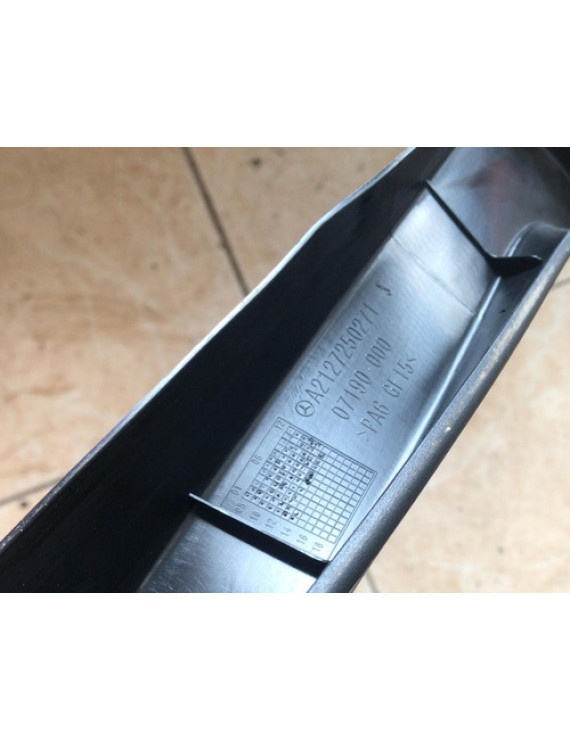 Acabamento Porta Dianteiro Direito E250 2014 / A2127250271