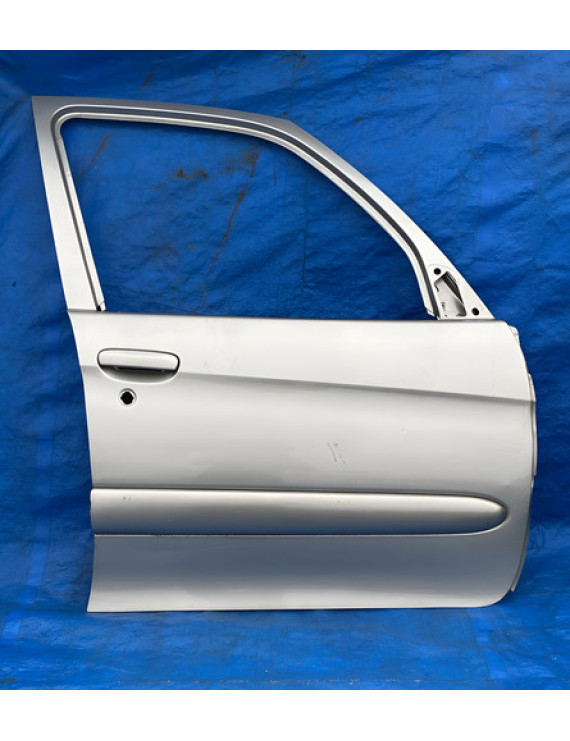 Porta Dianteira Direita Xsara Picasso 2001 A 2012 Dianteira Direita Prateado