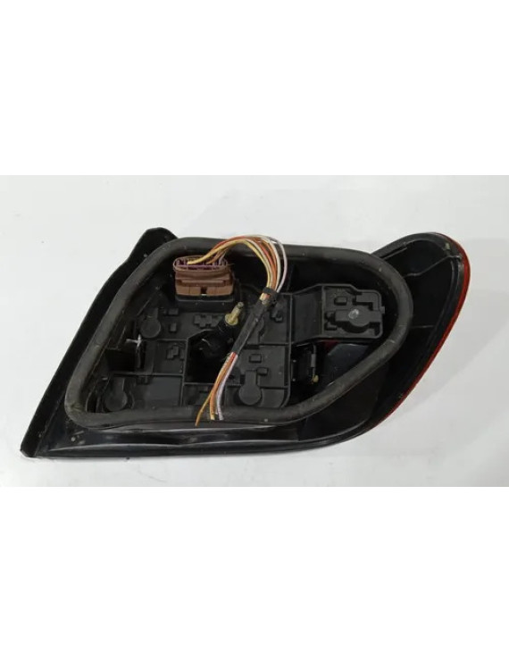 Lanterna Esquerda Citroen Xsara 1997 - 2000 Detalhe Esquerdo/motorista