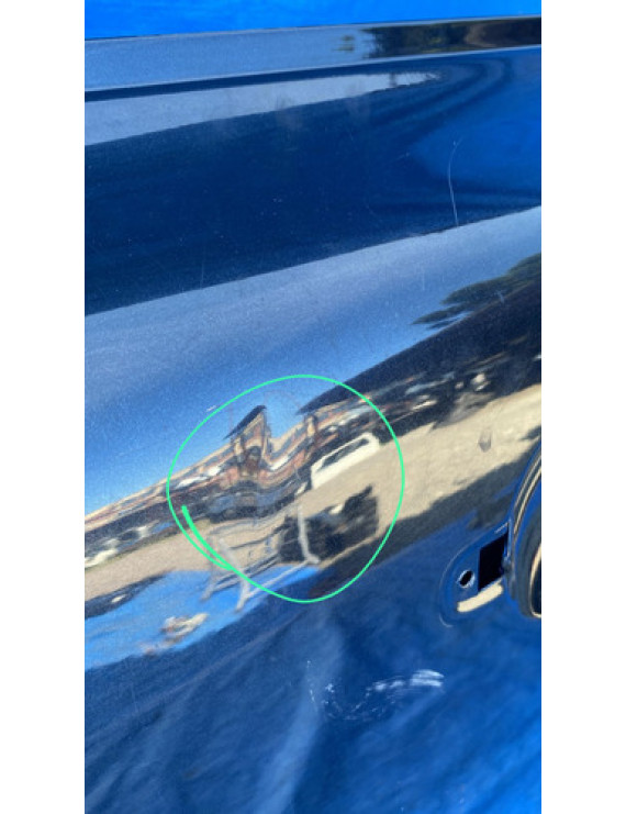 Porta Dianteira Esquerda Volvo C30 2007 A 2013 / Detalhe