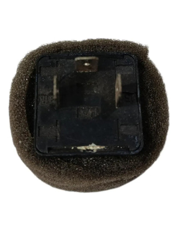 Relê Farol Ômega Astra 2000 2001 / 90240665 Preto